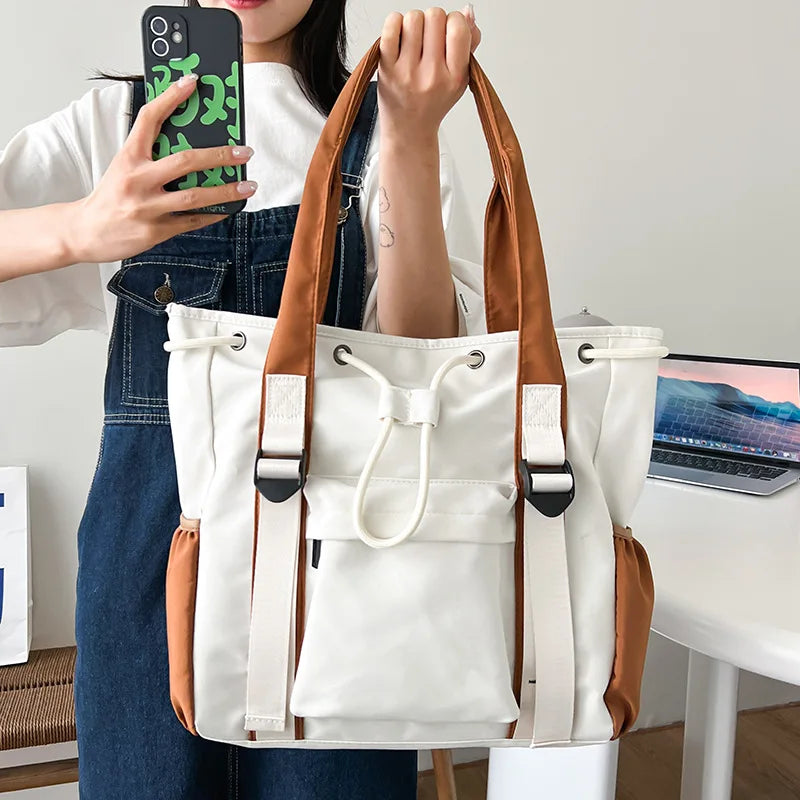 Bolsa ModaMaxi de Tecido de Nylon para Mulheres de bom gosto.