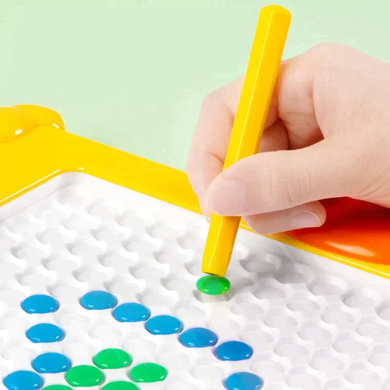 Brinquedo  Desenhe  Aprender Brincando: Pranchetinha Kids- Mesa Interativa Magnética + 14 Desenhos